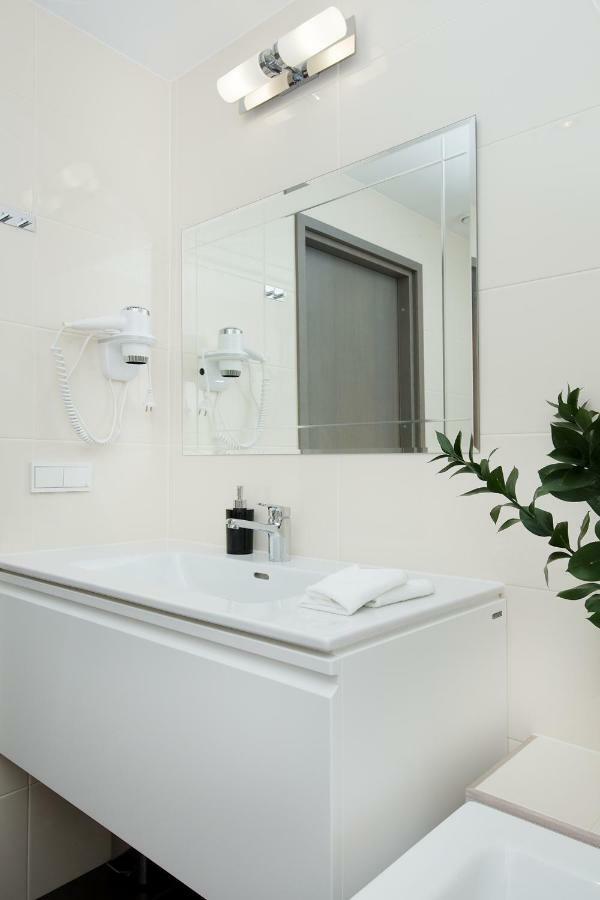 8era Business Executive Rotermanni * Tallinna